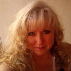 Meet your Posher, Debra